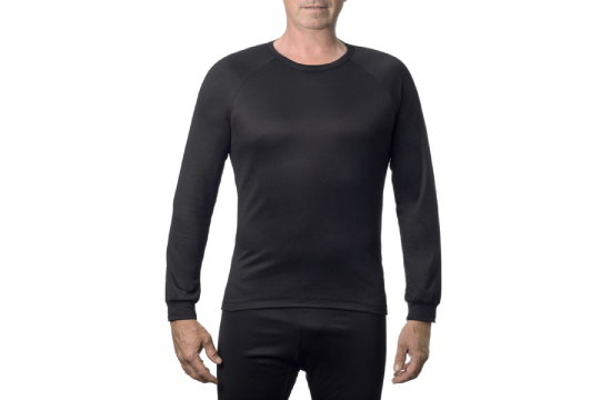 homme-porte-sous-couche-vetements-protection-froid